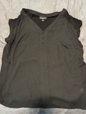 Forever 21 Black V-Neck Cap Sleeve Blouse